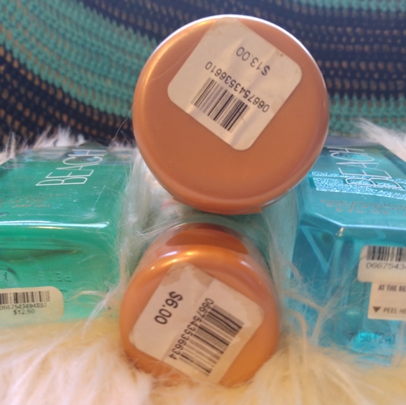 At The Beach Bath And Body Works 4 Piece Set Shower Gel - Picture 6 of 12